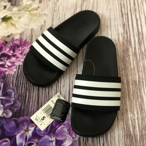 NWT Adidas Women's Adilette Comfort Slides
